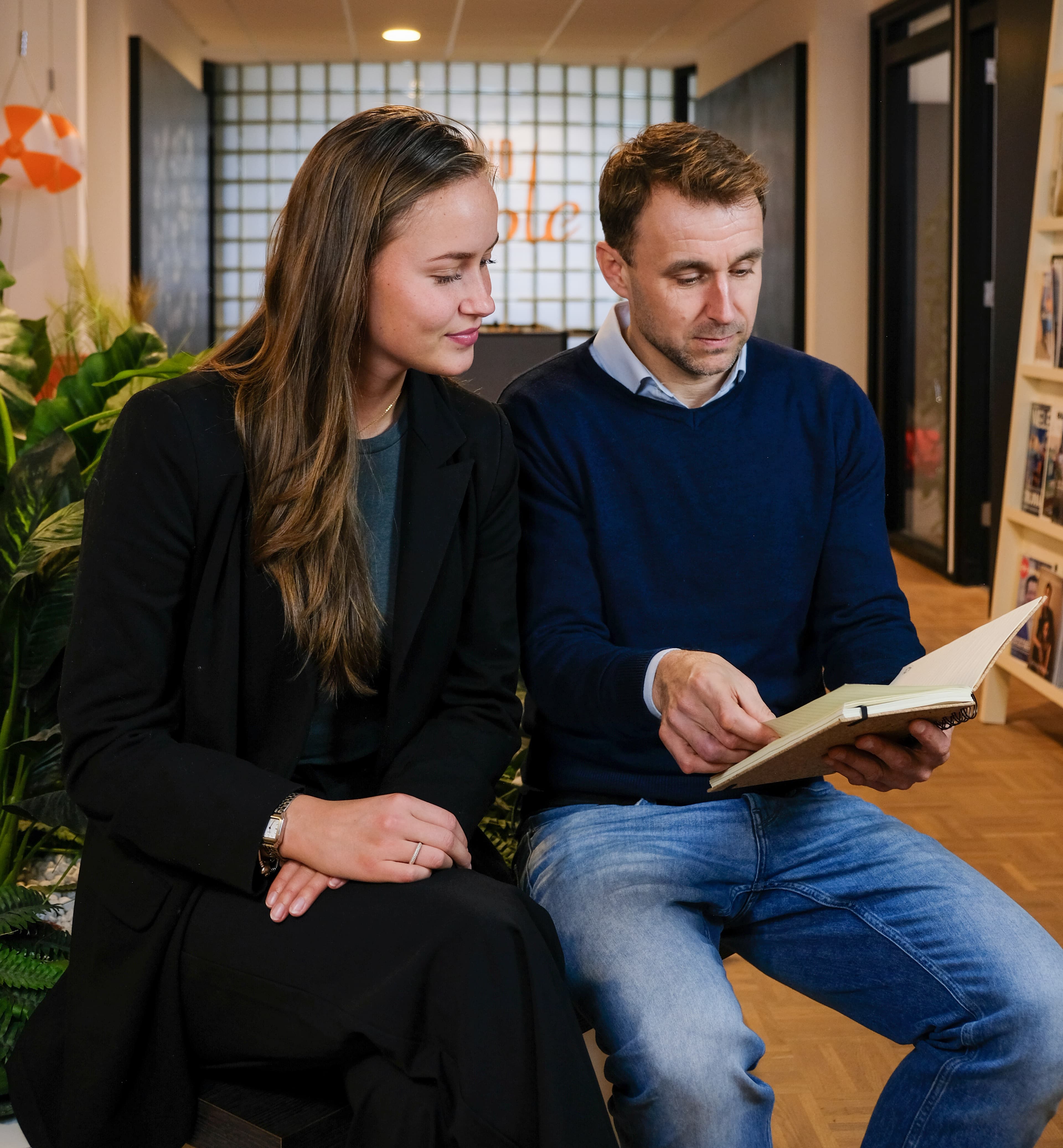Proud People recruiter in gesprek